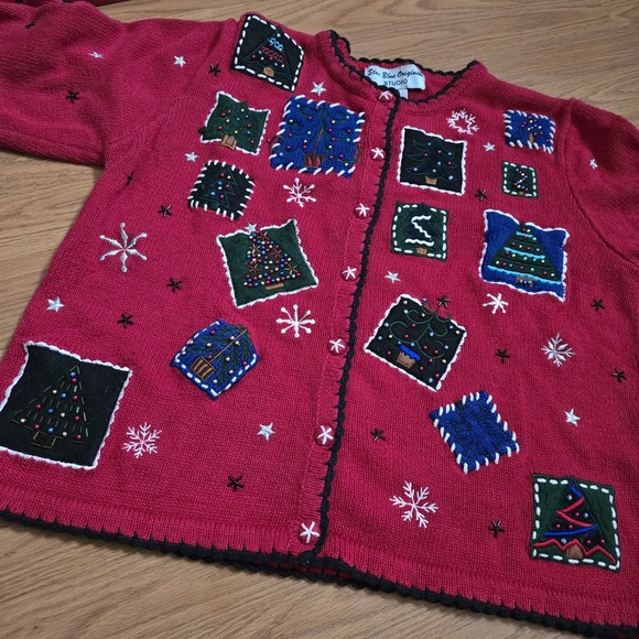 Tiara International Sweaters - VTG Women's Sz Medium Button Up Christmas Ugly Sweater Ramie Cotton Boxy *Flawed